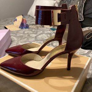 Michael Kors Giuliano